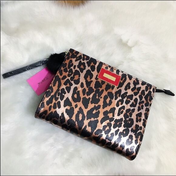 Betsey Johnson Cosmetic Case Cheetah Print - Picture 2 of 6